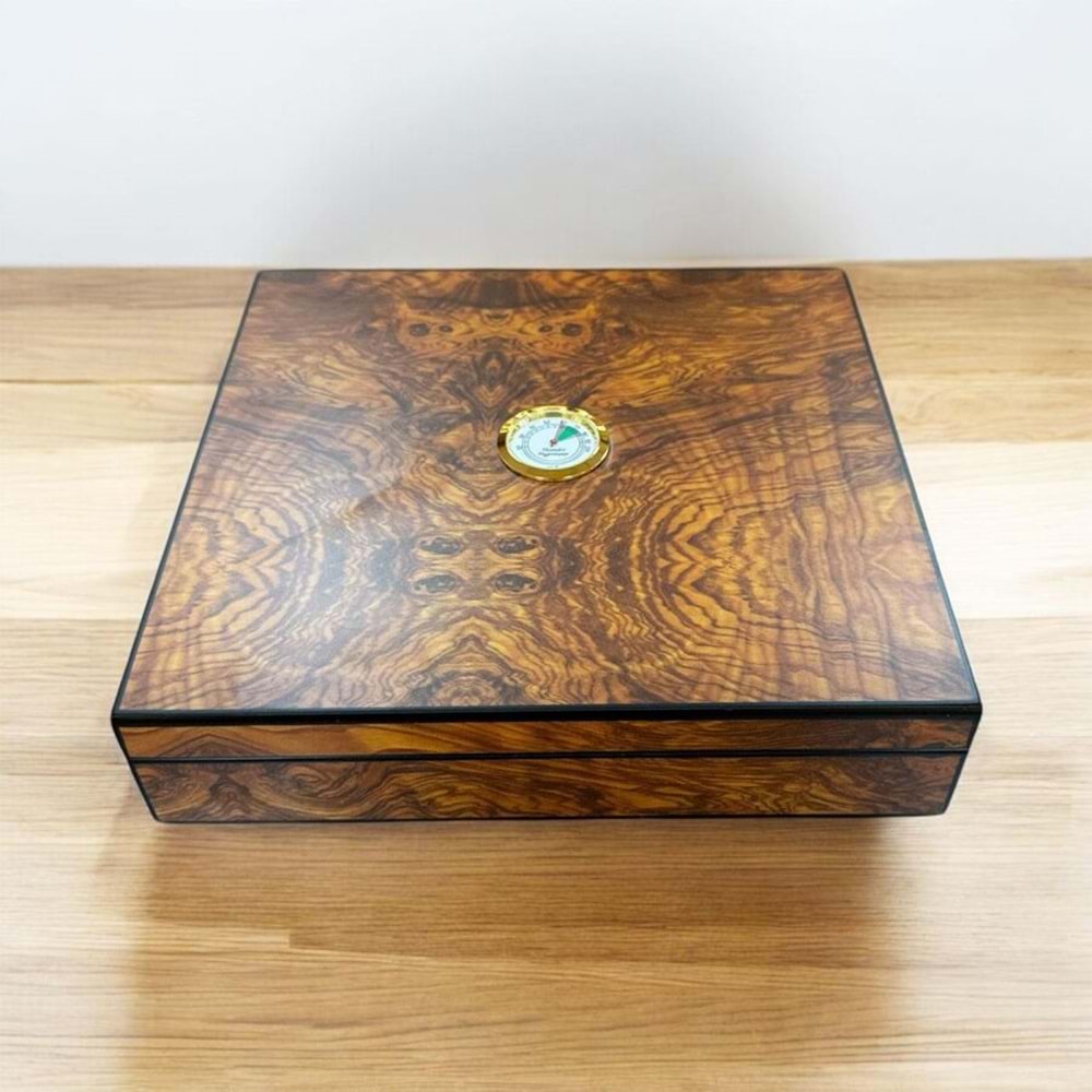 LUBİNSKİ RIVANIO İSPANYOL SEDİRİ KÖK DESENLİ AHŞAP HUMİDOR 20s